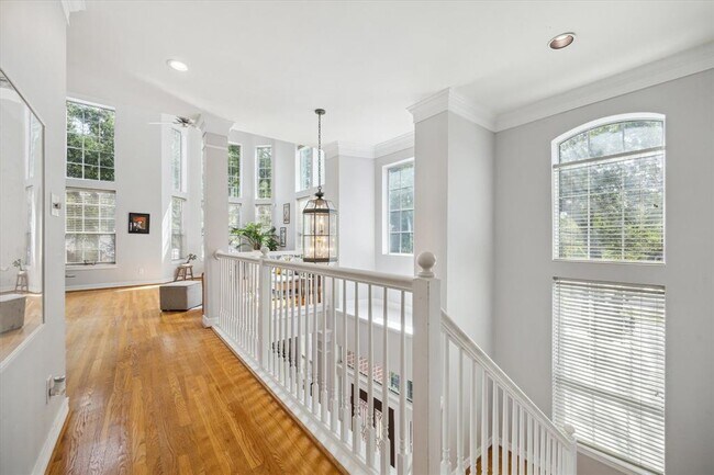 Building Photo - 422 McGowen St