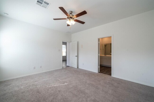 Building Photo - 16618 Moss Ln