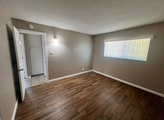 Building Photo - 1130 Mojave Dr