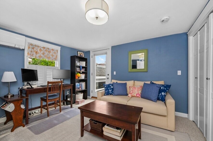Building Photo - 47 Allston St