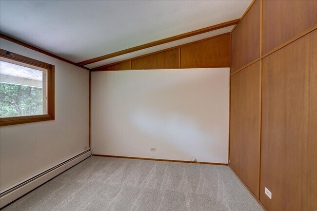 Building Photo - 6404 Maywood Ave