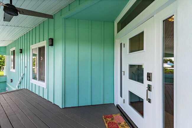 Building Photo - 3463 Canal Ct