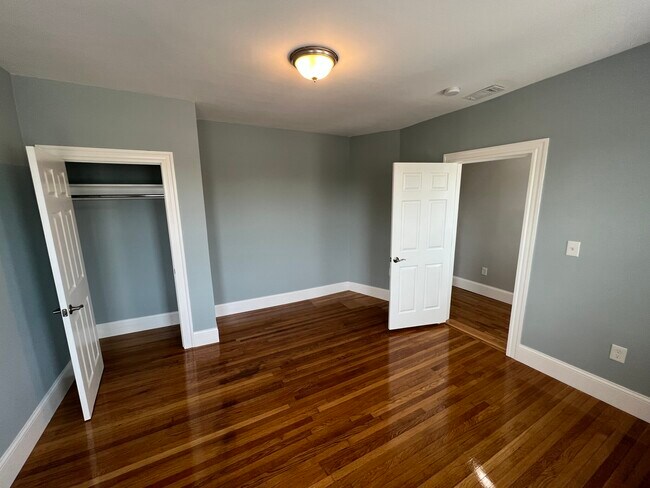 Building Photo - 368 Highland Ave