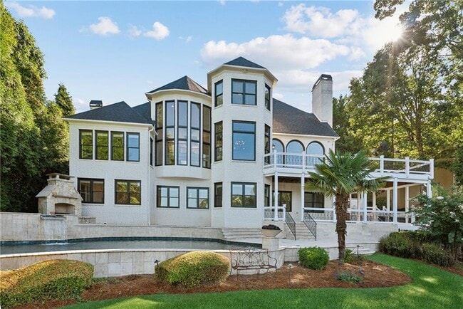 Building Photo - 675 Falls Lake Dr