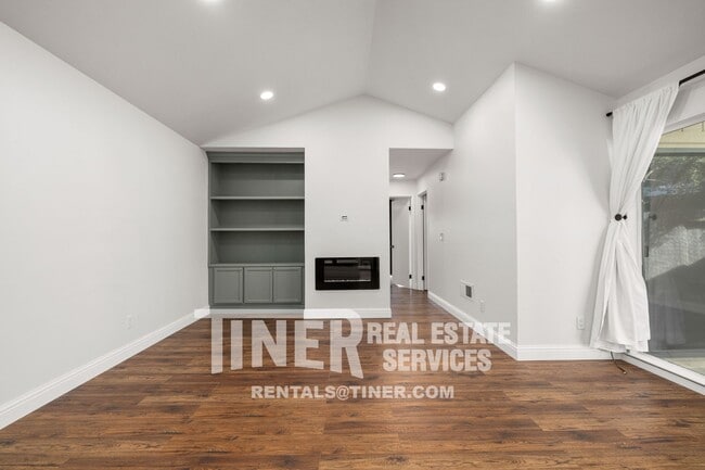 Building Photo - 7586 Waterwillow Dr