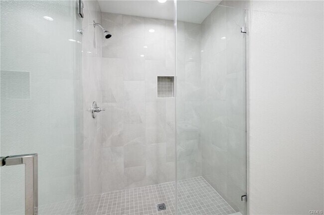 Primary Photo - 7727 Vía Napoli