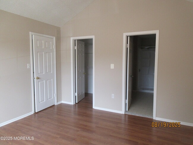 Building Photo - 29 Longbrook Ln