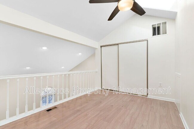 Building Photo - 6630 Medinah Ln