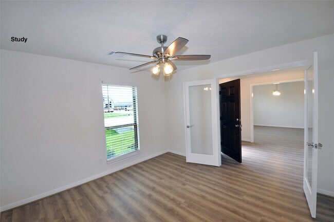 Building Photo - 3404 Bahia Rd