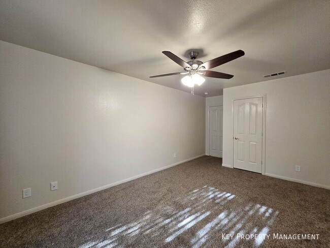 Building Photo - 3697 Ferndale Cove Dr