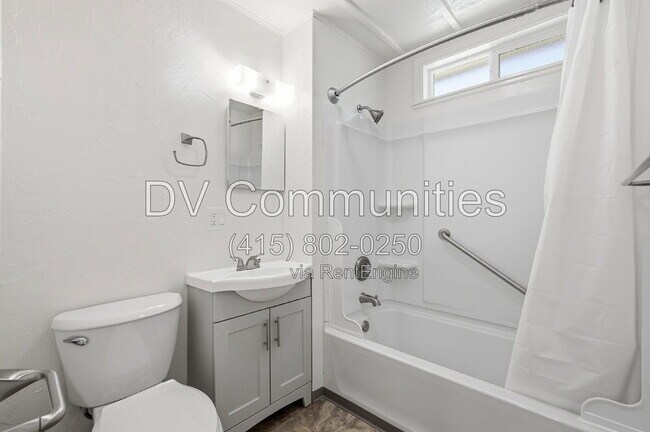 Building Photo - 47803 Harris St