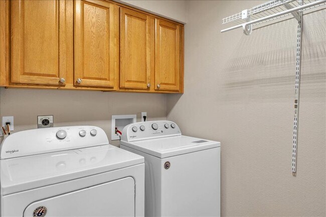 Building Photo - 3531 Roberto Clemente Ln