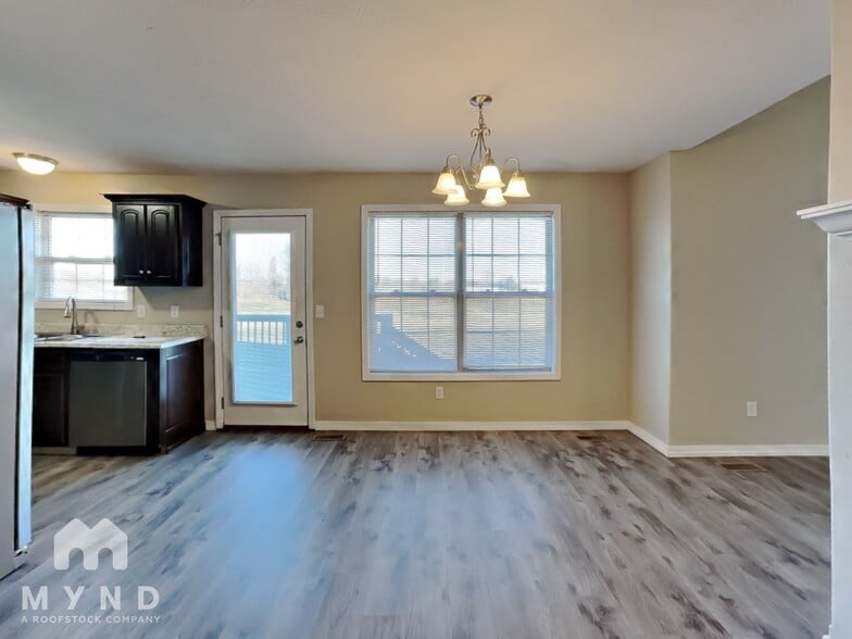 Building Photo - 5697 W Alexa Ln