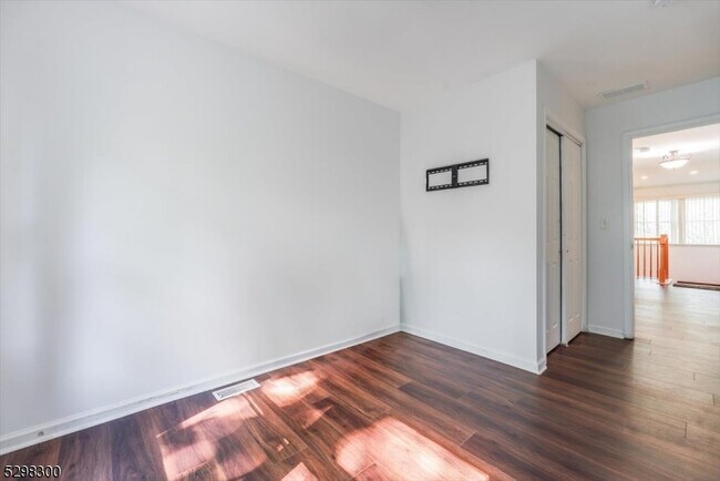 Building Photo - 627 Old Dover Rd