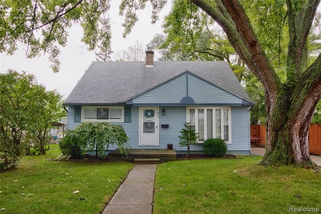 Building Photo - 249 S Chocolay Ave