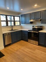 Building Photo - 20 Juniper Ln