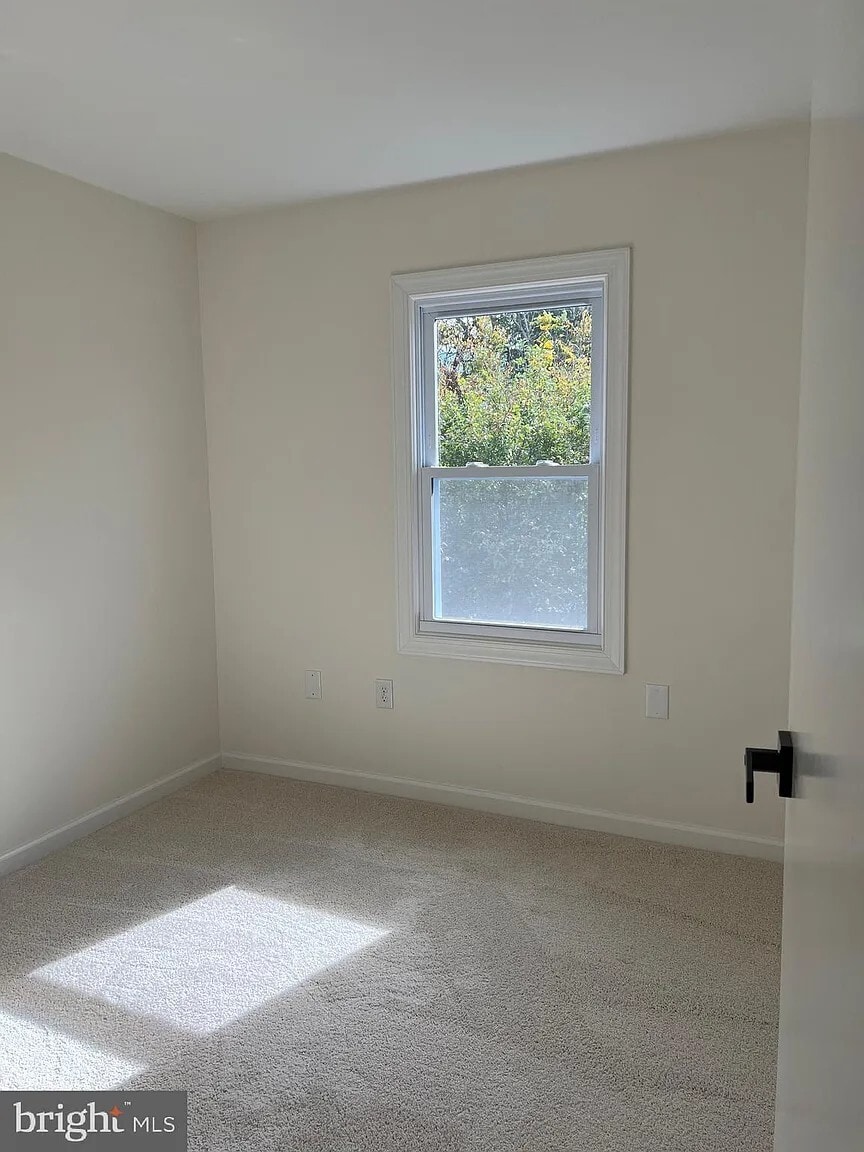 Building Photo - 83 Wenner Dr