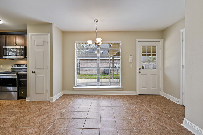 Building Photo - 14382 Carrol Ave