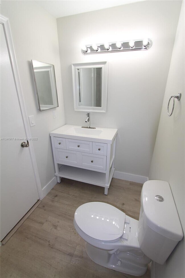 Building Photo - 8520 SW 149th Ave