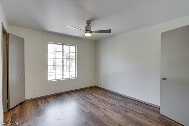 Building Photo - 2200 S Fort Apache Rd