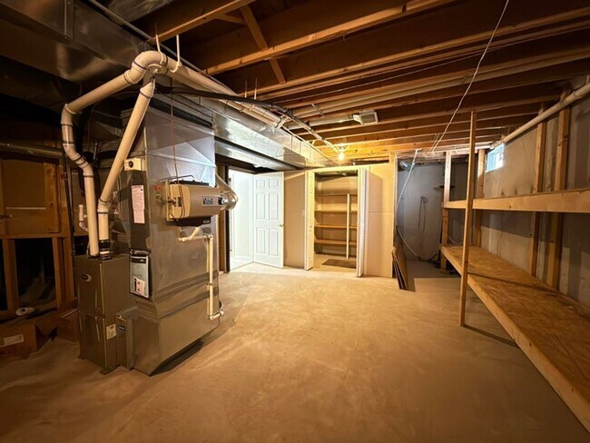 Building Photo - 1929 Harley Dr