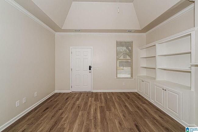 Building Photo - 1291 Washington Dr