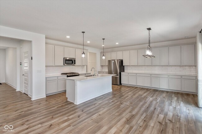 Building Photo - 3148 Hawking Ct
