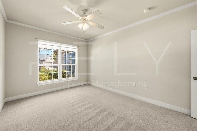 Building Photo - 808 Armstrong Dr