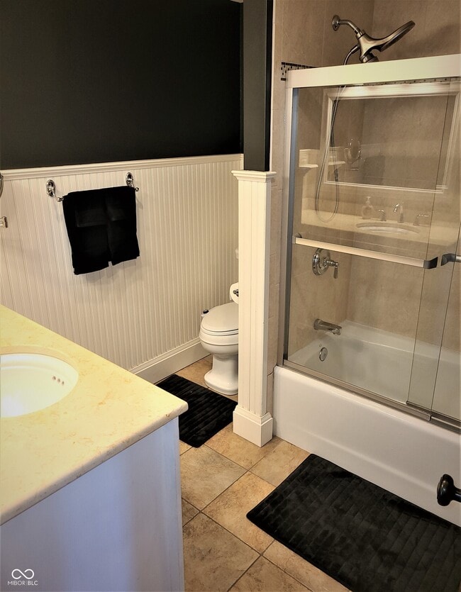 Building Photo - 131 1st Ave NW