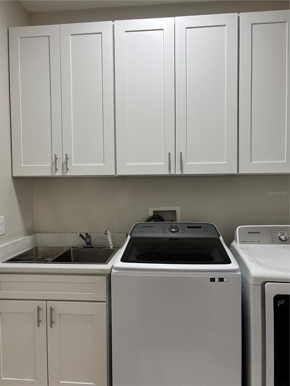 Building Photo - 2679 Runyon Cir