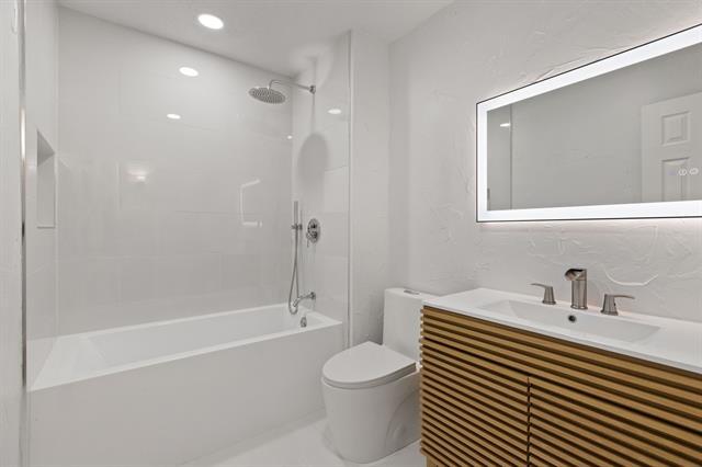 Building Photo - 2233 Marble Falls Dr
