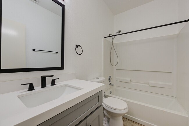 Building Photo - 11760 Jelicoe Dr