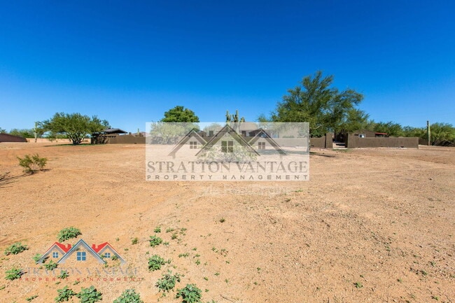 Building Photo - 39614 N 7th St