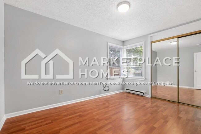 Building Photo - 615 S 225th St