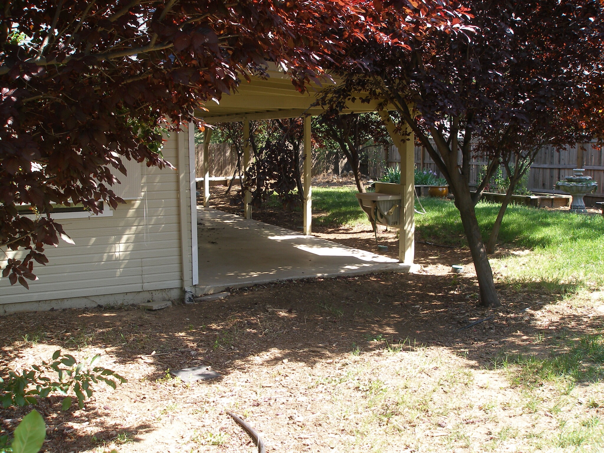 Building Photo - 3945 Travona St