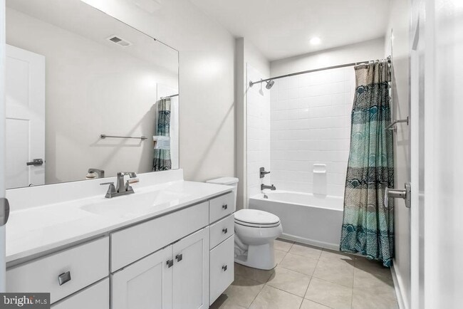 Building Photo - 2305 Wadlow Ln