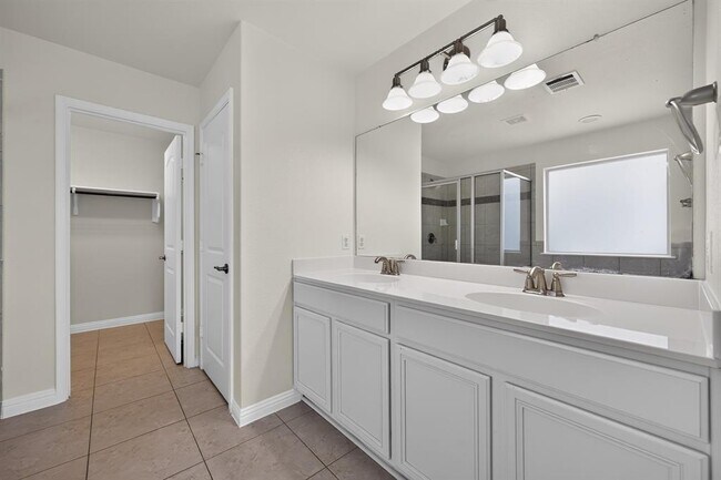 Building Photo - 16208 McAloon Way
