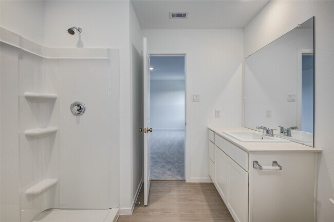 Building Photo - 19747 US-59