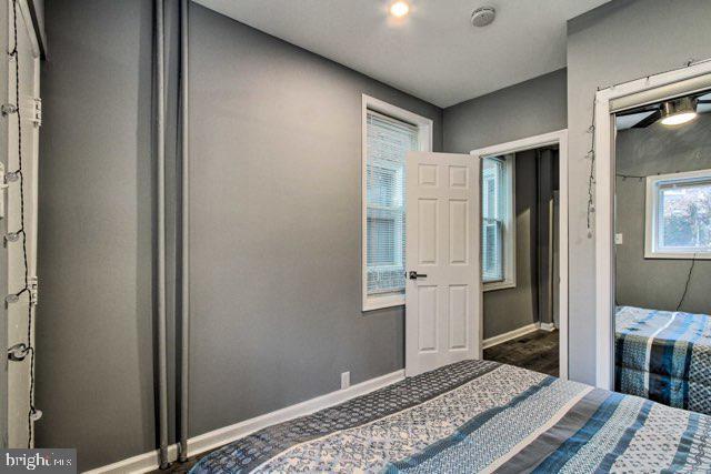 Building Photo - 4812 Oxford Ave