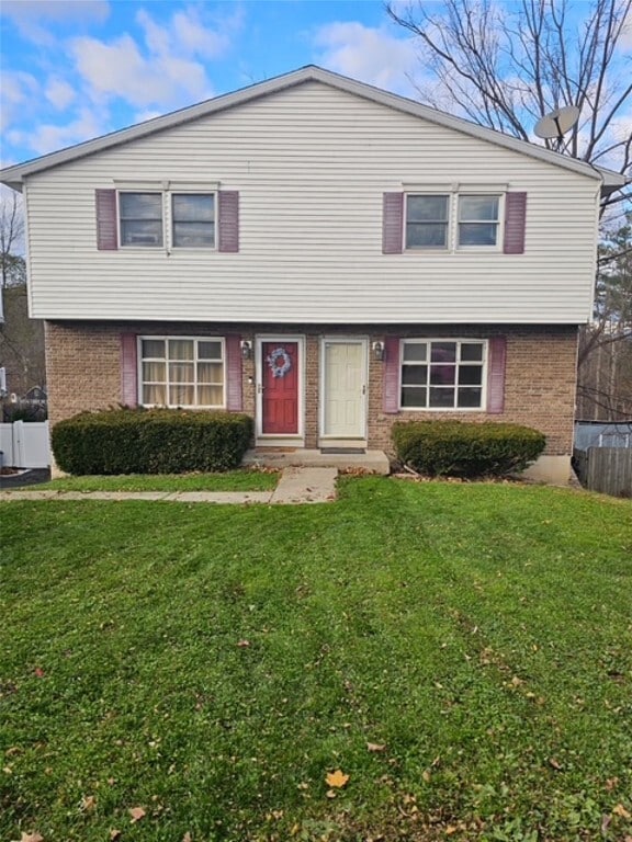 Primary Photo - 900 Wallace St