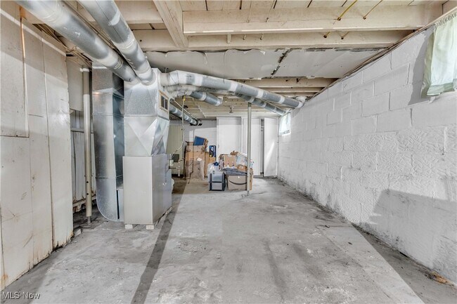 Building Photo - 508 Hammel St
