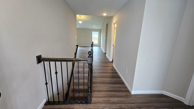 Building Photo - 502 Apple Orchard Lane