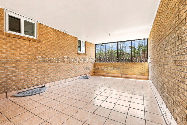 Building Photo - 2129 E 114th Ave