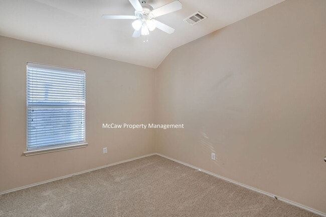 Building Photo - 9032 Heartwood Dr