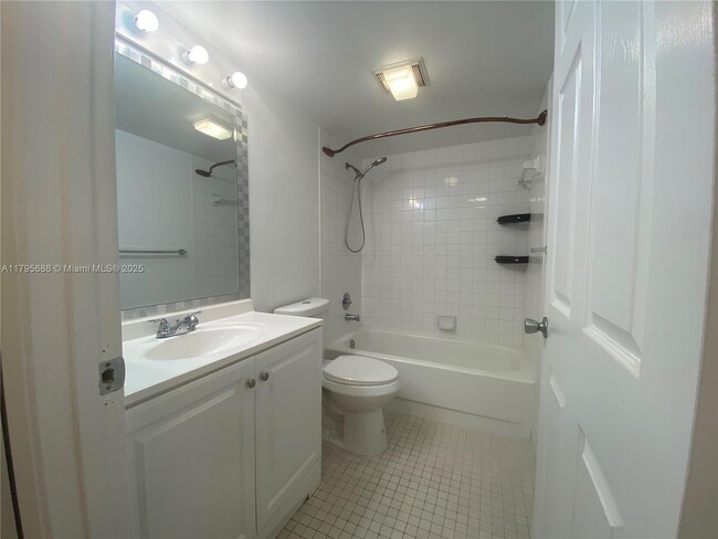 Building Photo - 1100 SW 128th Terrace