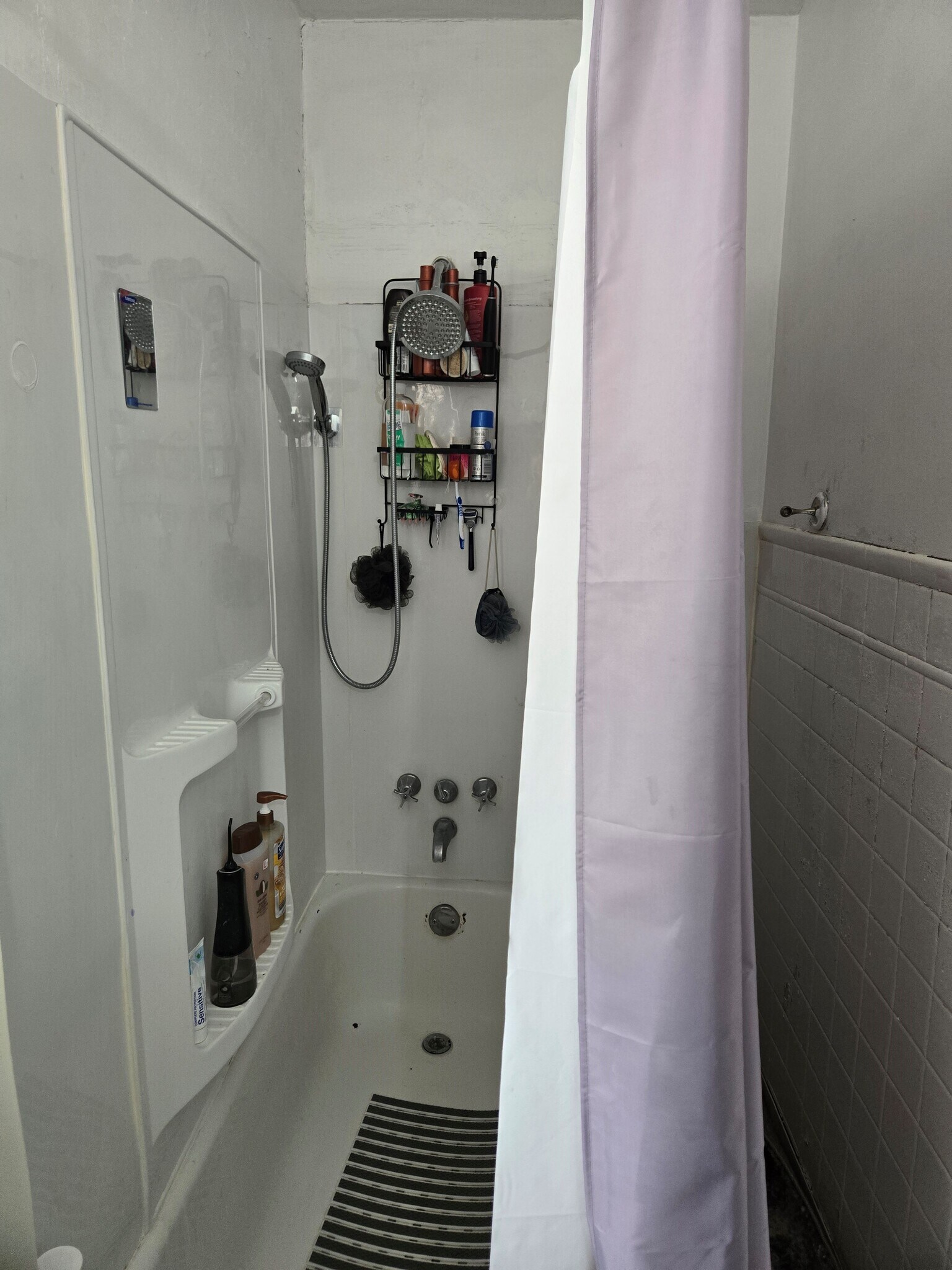Bathroom - 318 W McMillan St