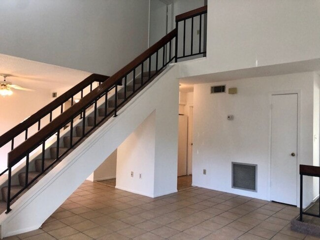 Building Photo - MOVE IN MARCH! 2 Story-Spacious 3 beds 2.5 bath townhouse with attached 2 car garage!!