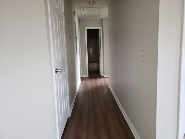 Building Photo - AVAILABLE MID-MARCH 2026! (Pet Friendly)