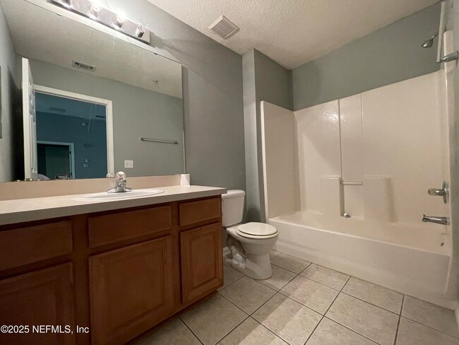 Building Photo - 9400 Underwing Way