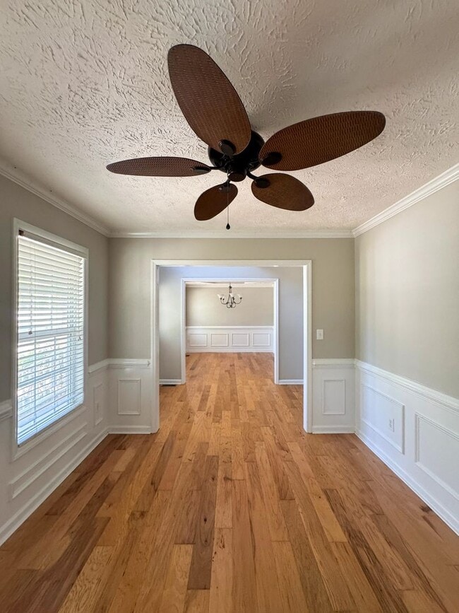 Building Photo - Spacious 4 Bed 2.5 Bath Home in Carolina Lakes